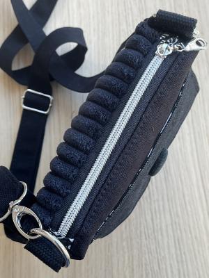 "Flickenwerk I mit Tasche" - SCHWARZ